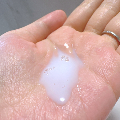とろみのあるクリーム化粧水